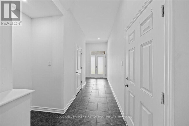 1015 Eider St in Ottawa, ON - Building Photo - Building Photo