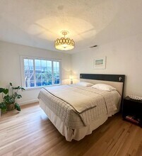 456 King St in Redwood City, CA - Building Photo - Building Photo