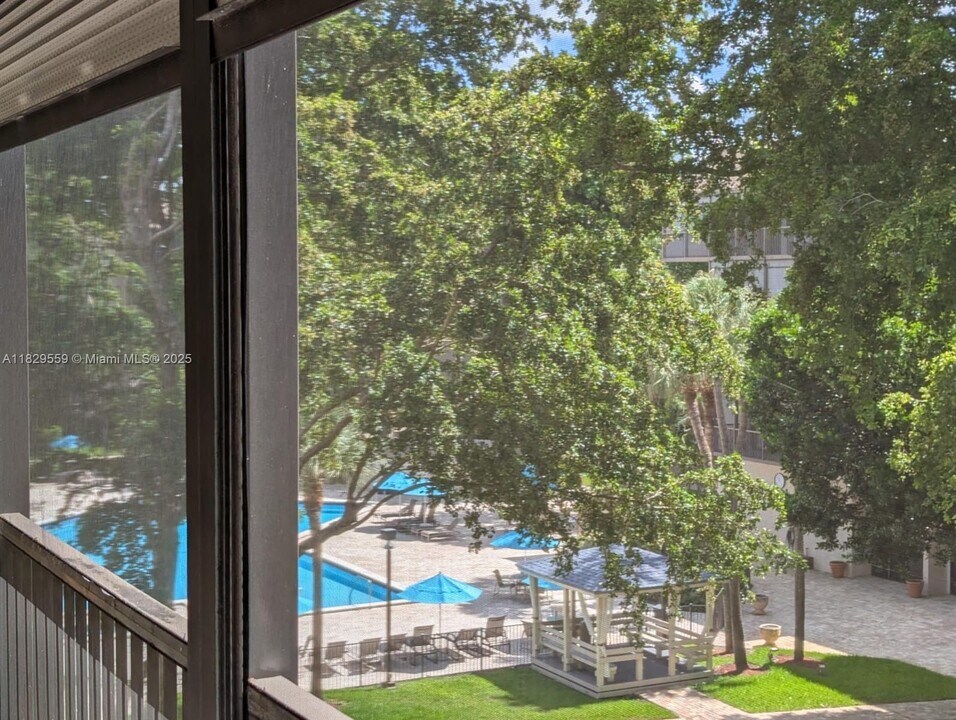 2810 N 46th Ave in Hollywood, FL - Foto de edificio