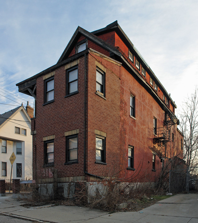 2316 Kenton in Cincinnati, OH - Building Photo