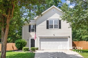 11 Zelkova Ct in Browns Summit, NC - Building Photo