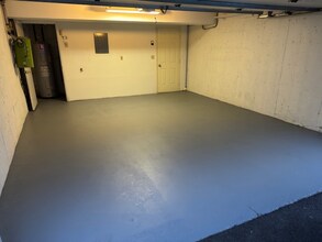 511 W Main St in Stamford, CT - Building Photo - Building Photo