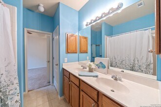 8463 Magdalena Run in Helotes, TX - Building Photo - Building Photo