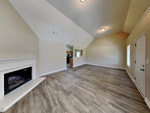 3790 Cypress Pointe Dr in Union City, GA - Building Photo - Building Photo