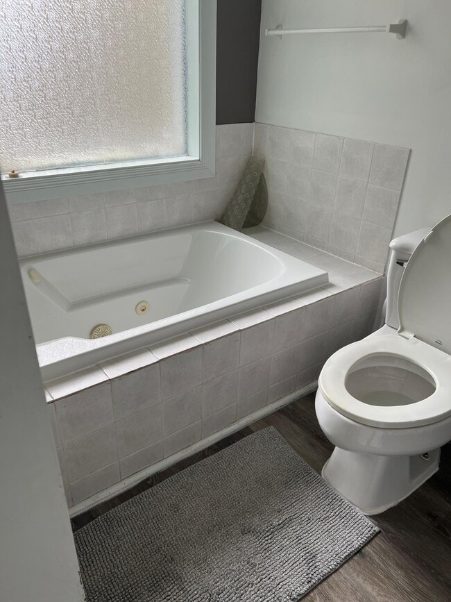 property at 53 Dollard-Des Ormeaux Rue