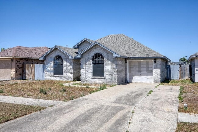 6053 Blanco River St in Brownsville, TX - Building Photo - Building Photo