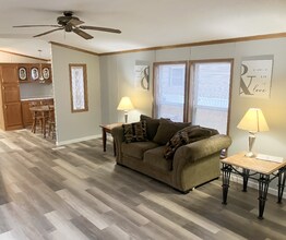 69 Village Ct in Mediapolis, IA - Building Photo - Building Photo