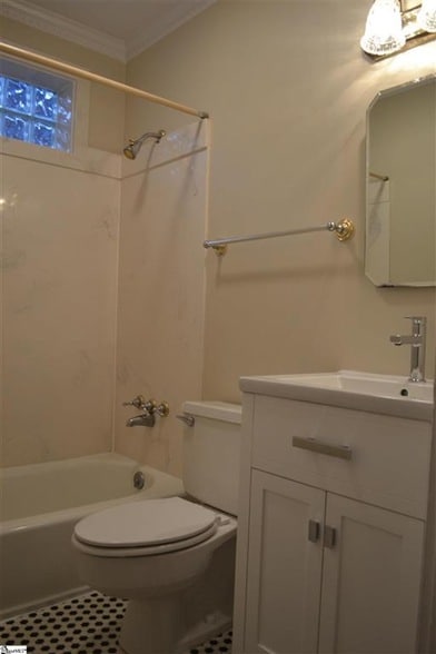 property at 40 Lanneau Dr