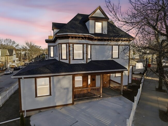 438 Talbot Ave, Unit 1 in Boston, MA - Building Photo - Building Photo