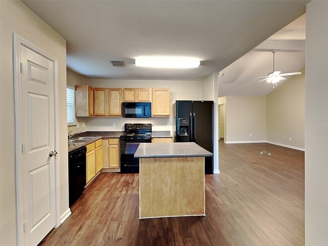 4623 Trinity River Ct in Spring, TX - Building Photo - Building Photo