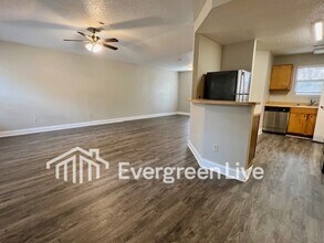 105 Pembroke Ct in Raeford, NC - Building Photo - Building Photo