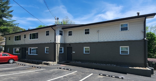property at 401 Kenilworth Rd