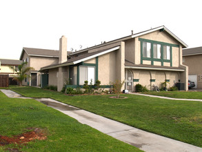 10541 Torrington Cor in Westminster, CA - Building Photo - Building Photo