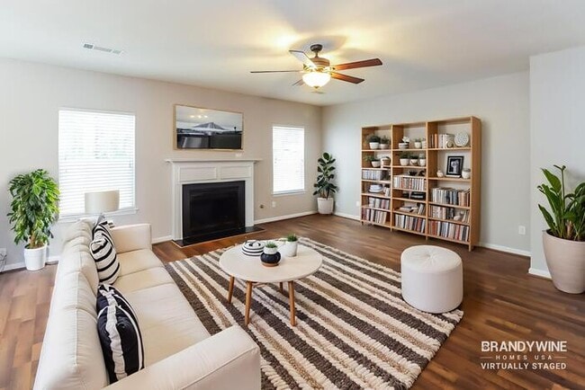 924 Brisley Cir in Hampton, GA - Building Photo - Building Photo