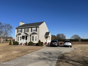 1205 Porter Pl in Greenville, NC - Building Photo - Building Photo