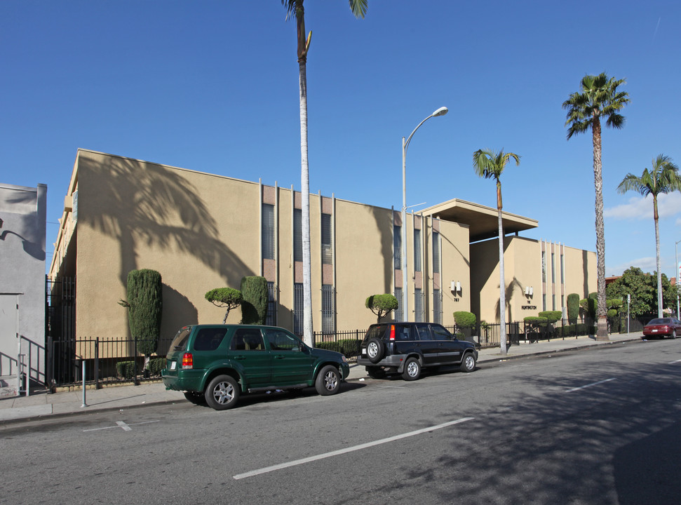 The Huntington in Huntington Park, CA - Building Photo