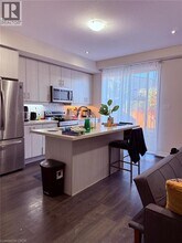 33 Hollywood Ct in Cambridge, ON - Building Photo - Building Photo