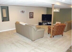 1317 Cross Creek Dr in Loveland, OH - Building Photo - Building Photo