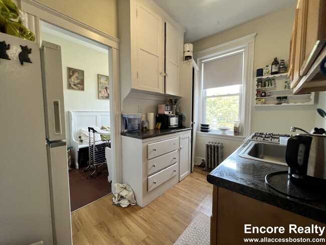 66 Chiswick Rd, Unit 27 in Boston, MA - Building Photo - Building Photo