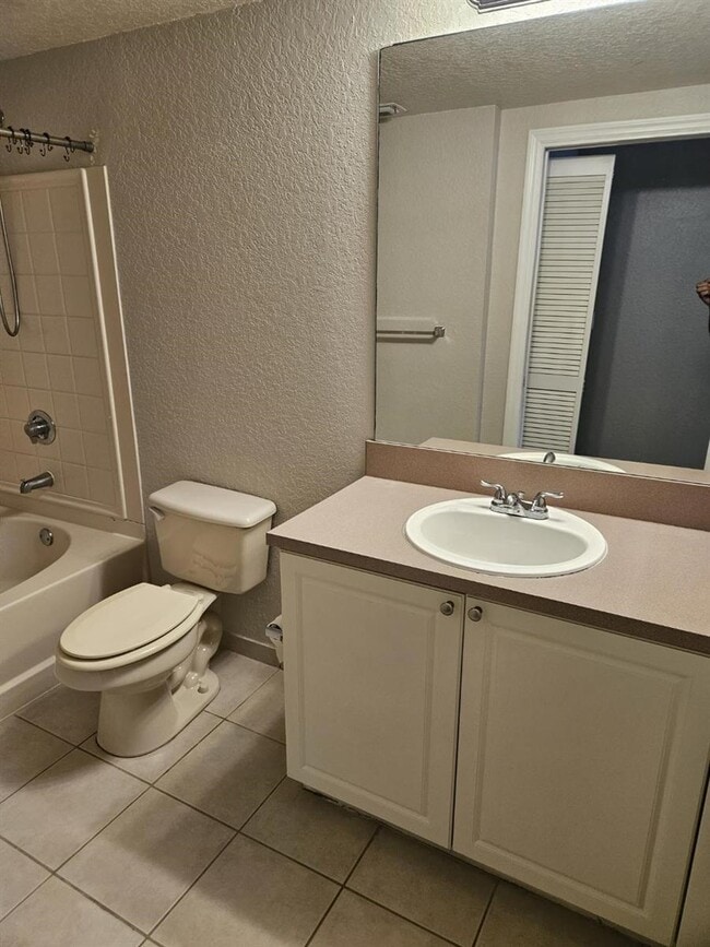6758 W Sample Rd, Unit 6758 in Coral Springs, FL - Building Photo - Building Photo