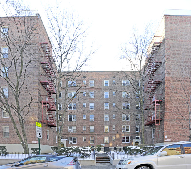 Green Park Sussex Apartments in Flushing, NY - Building Photo - Building Photo