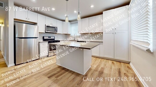 87 W Barrett Ave in Madison Heights, MI - Building Photo - Building Photo