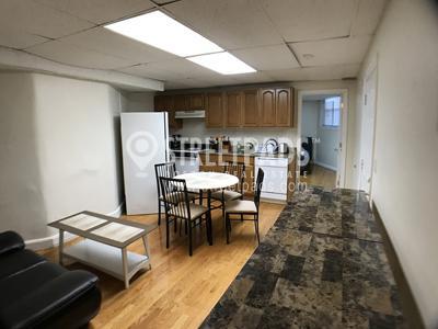 43 Bay State Rd in Boston, MA - Building Photo