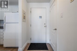 135 James St S in Hamilton, ON - Building Photo - Building Photo