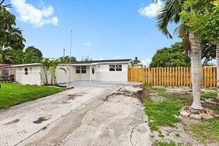 4131 NW 13th Ave in Fort Lauderdale, FL - Building Photo