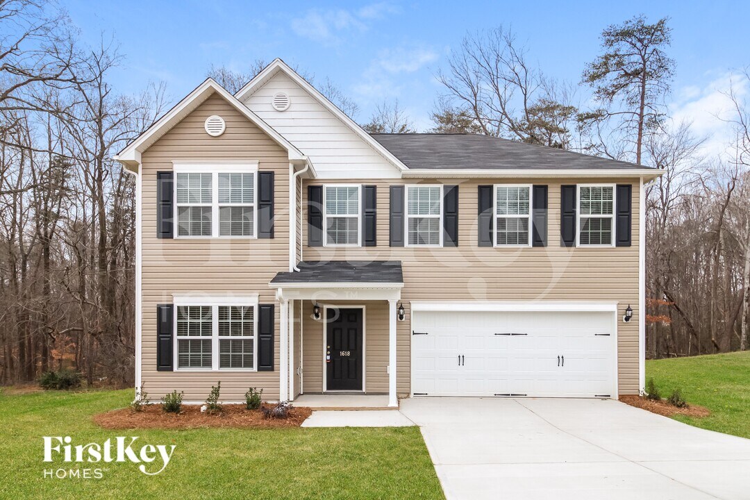 1618 Dodson St, Unit 15D-SS in Greensboro, NC - Foto de edificio