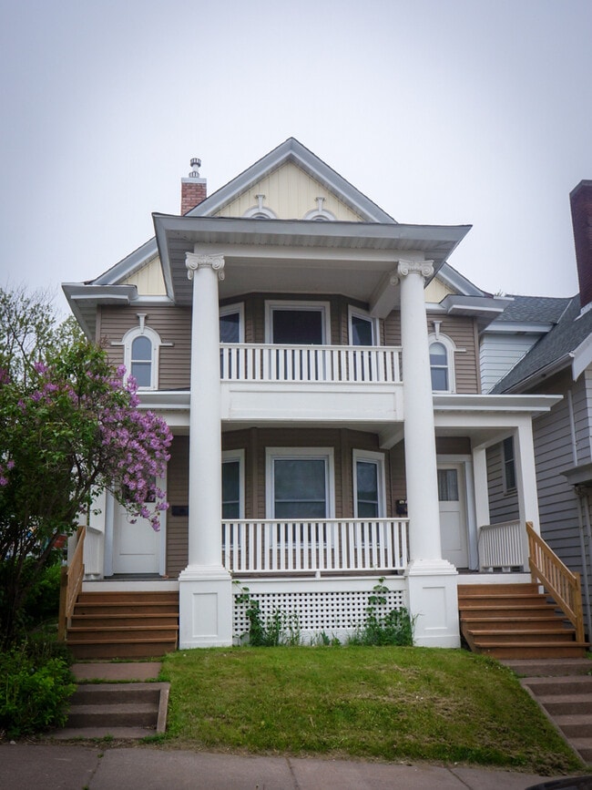 property at 330-332 N 12th Ave E