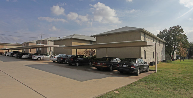 Pecan Grove in Denton, TX - Building Photo - Building Photo