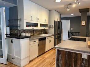 490 43rd Ave NW in Rochester, MN - Building Photo - Building Photo