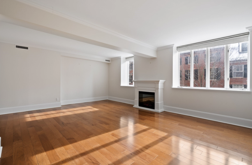 27 Chestnut St, Unit 2A in Boston, MA - Building Photo