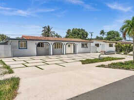 5801 NW 113th Terrace in Hialeah, FL - Building Photo