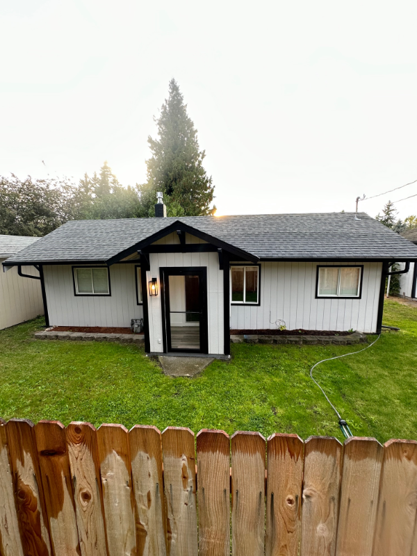 property at 3309 Meridian St