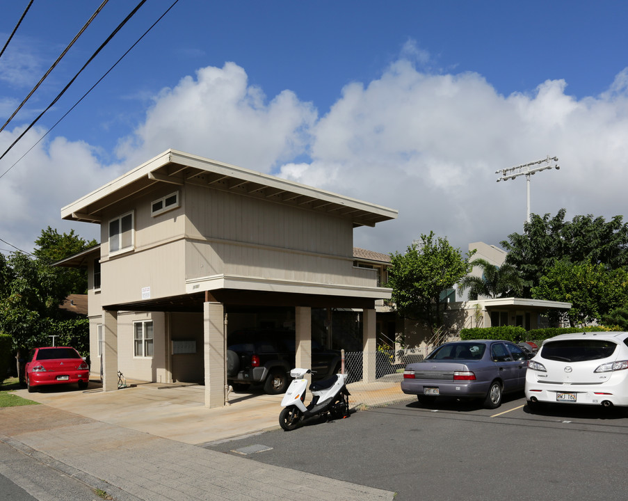 2810 Varsity Cir in Honolulu, HI - Foto de edificio