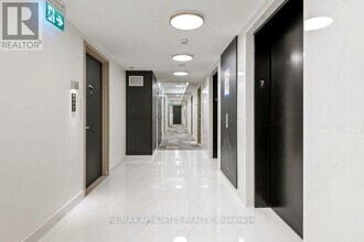 180 George St in Ottawa, ON - Building Photo - Building Photo