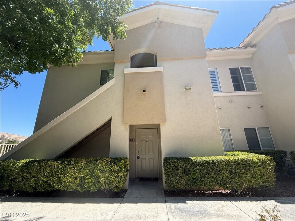10108 Benjamin Nicholas Pl in Las Vegas, NV - Building Photo