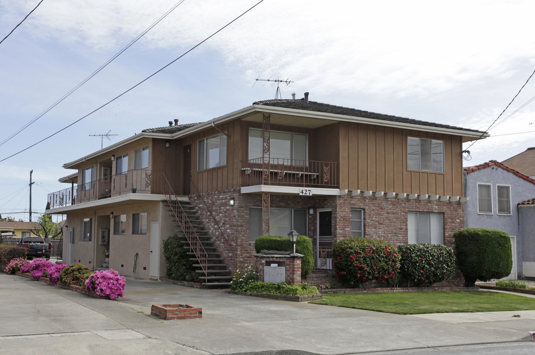 427 Juana Ave in San Leandro, CA - Building Photo