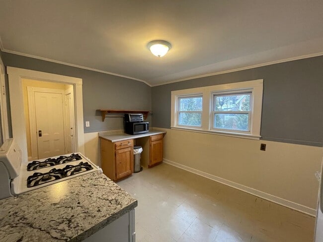 19 Porter St, Unit 2 in Somerville, MA - Building Photo - Building Photo