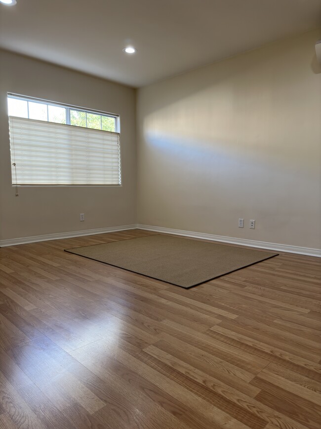 2144 S Redondo Blvd, Unit 2144 in Los Angeles, CA - Foto de edificio - Building Photo