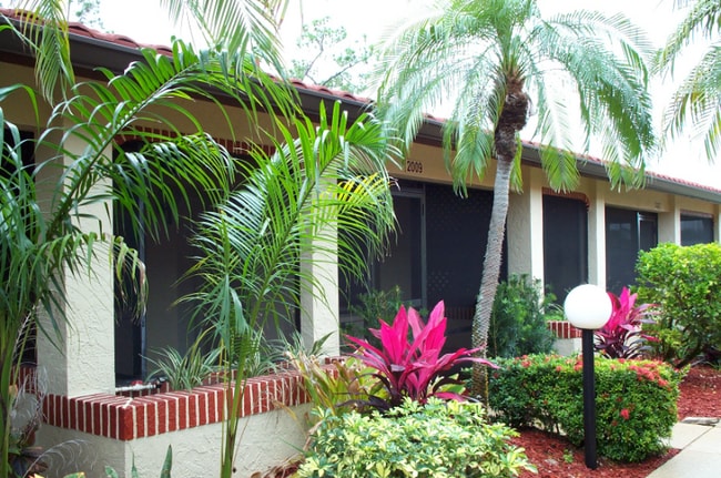 property at 2009 Pine Isle Ln