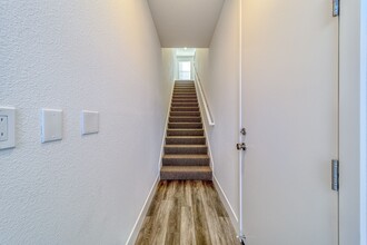 2191 Kenrick Ln in Chico, CA - Building Photo - Building Photo