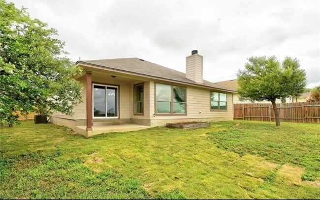 113 Cailin Ct in Burnet, TX - Building Photo - Building Photo
