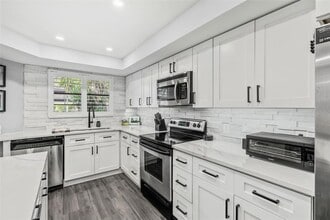 550 Killarney Bay Ct in Winter Park, FL - Building Photo - Building Photo