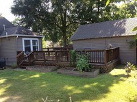 411 Graceland St photo'