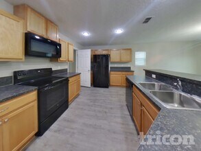 12034 Alexandra Dr in Jacksonville, FL - Building Photo - Building Photo