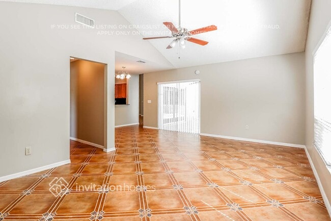 9201 Rockrose Dr in Tampa, FL - Building Photo - Building Photo