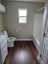 3310-3312 S Connecticut Ave in Joplin, MO - Building Photo